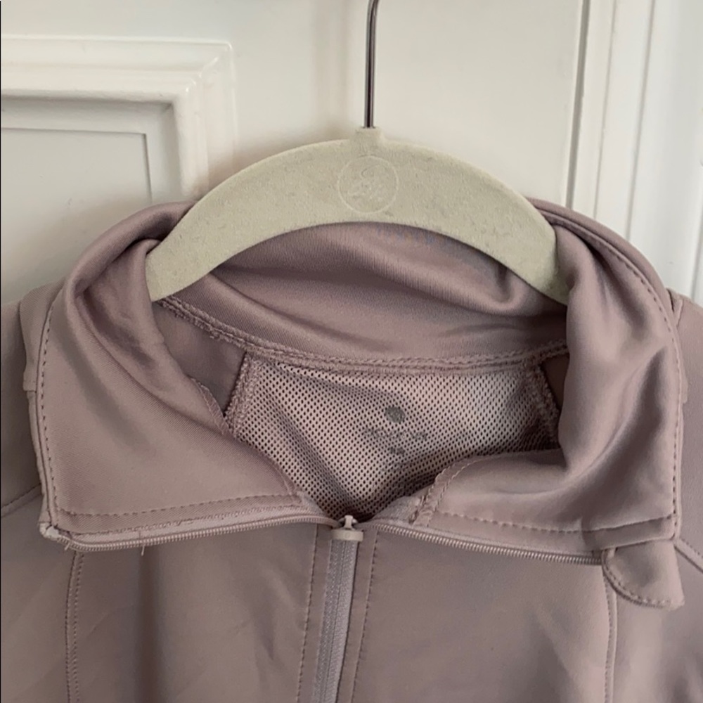 runner/activity jacket - Picture 2 of 4